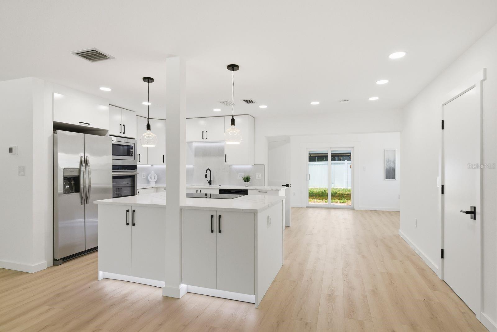 FAIRWAY MANOR - Residential