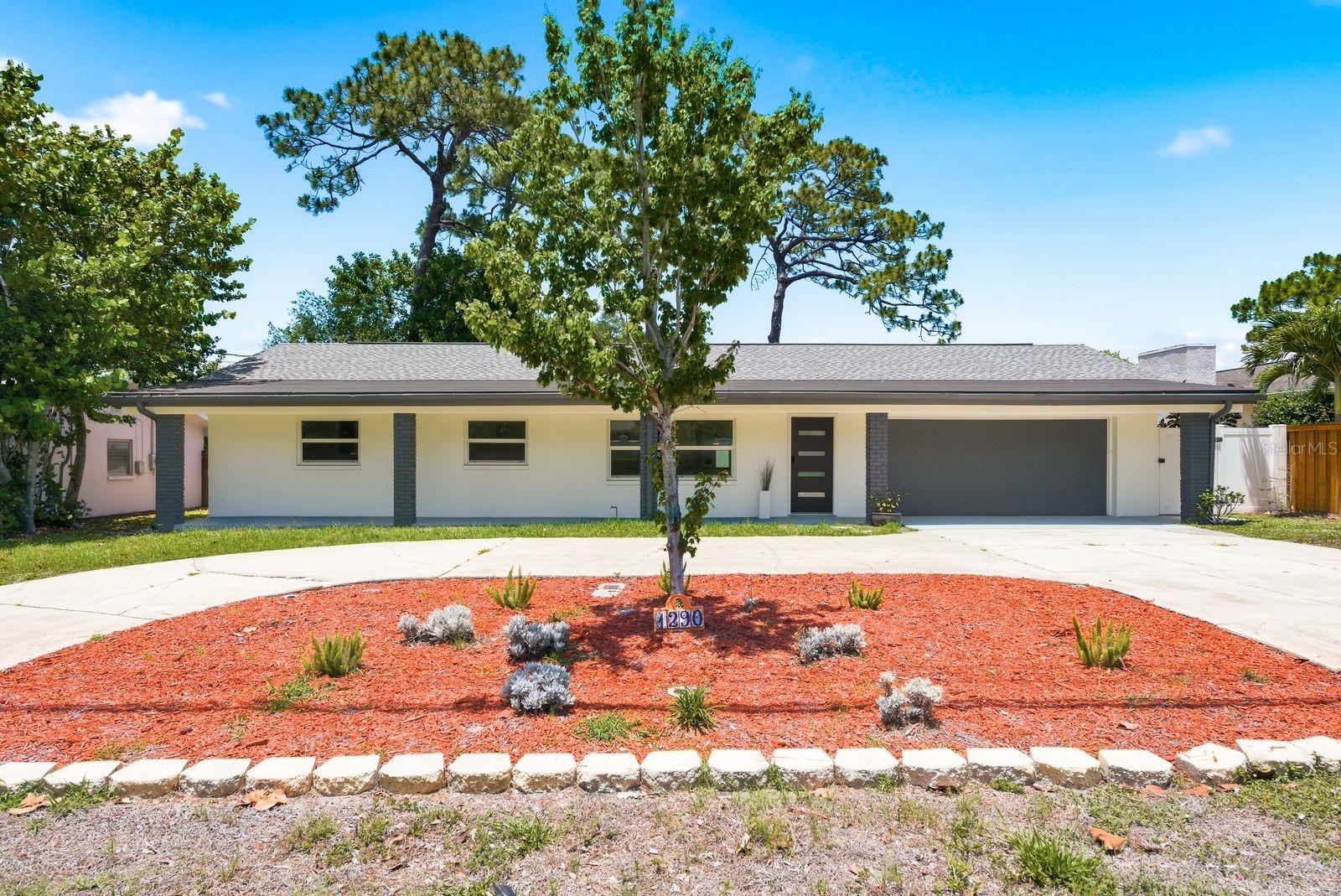 FAIRWAY MANOR - Residential
