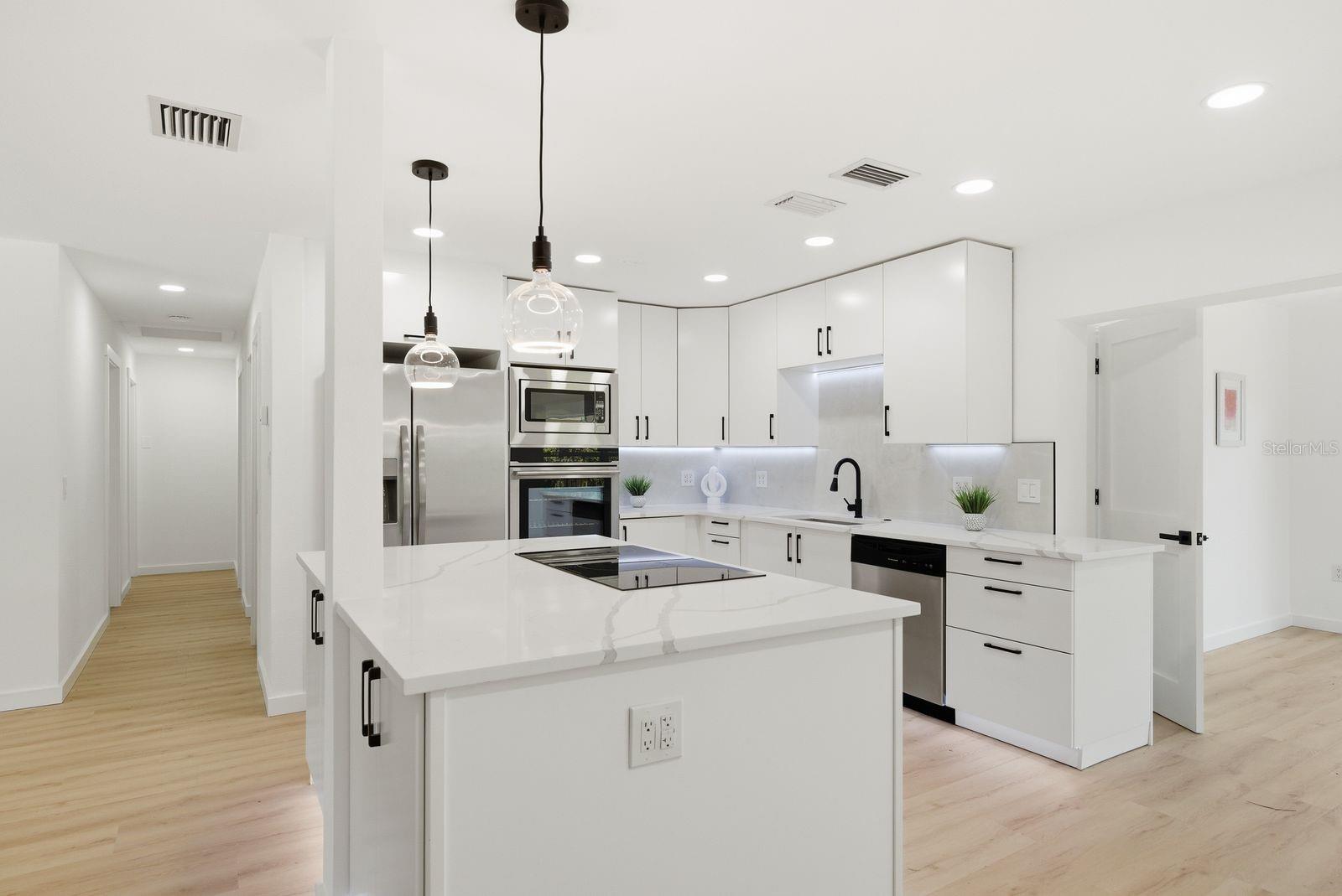 FAIRWAY MANOR - Residential