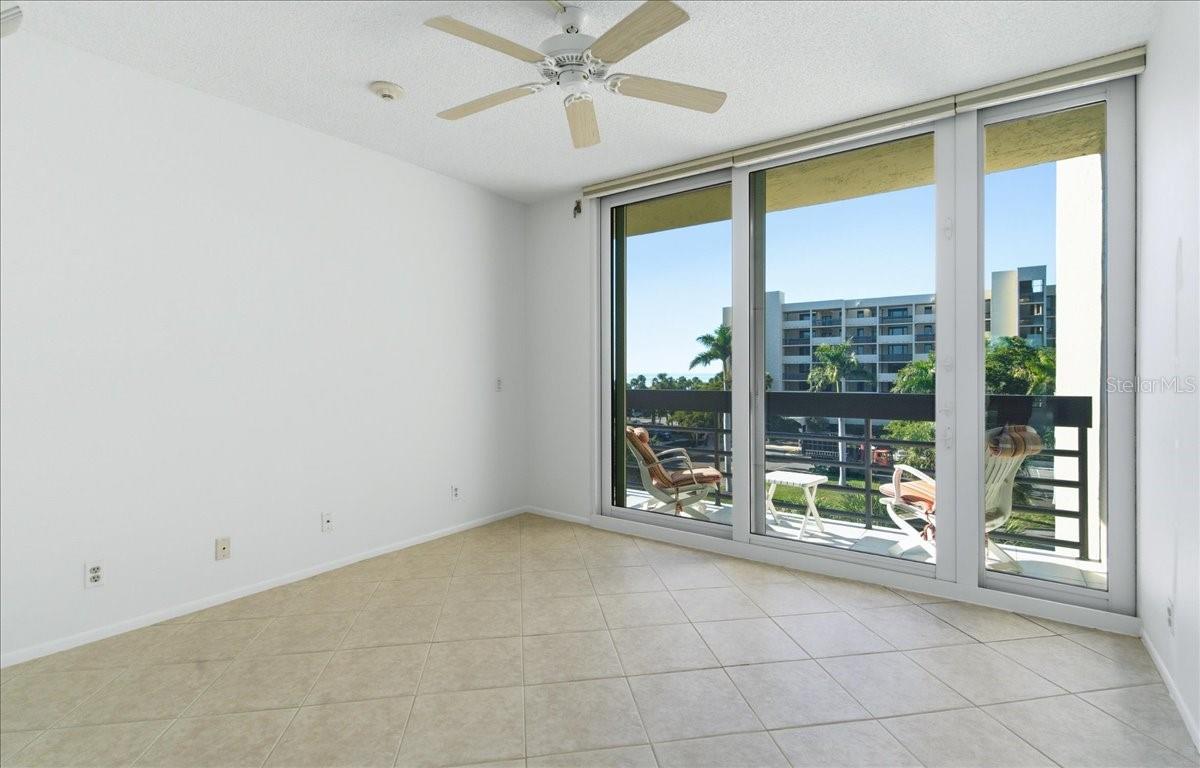 BEACHPLACE III - Residential