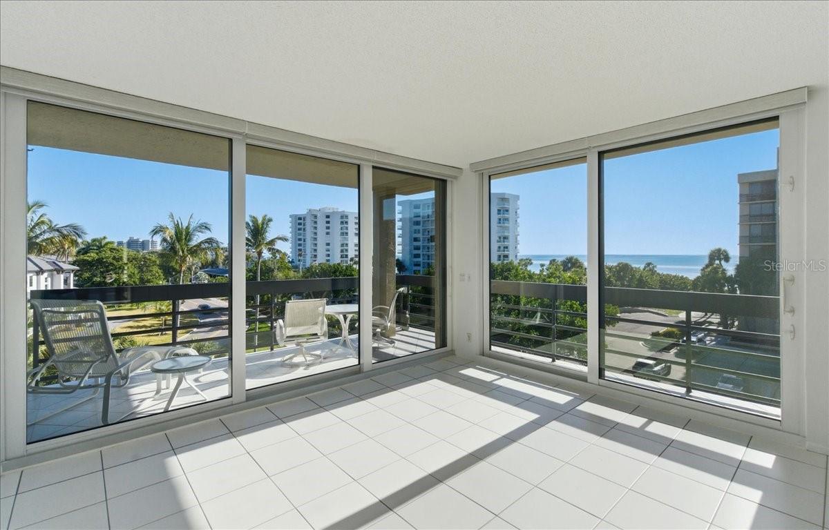 BEACHPLACE III - Residential