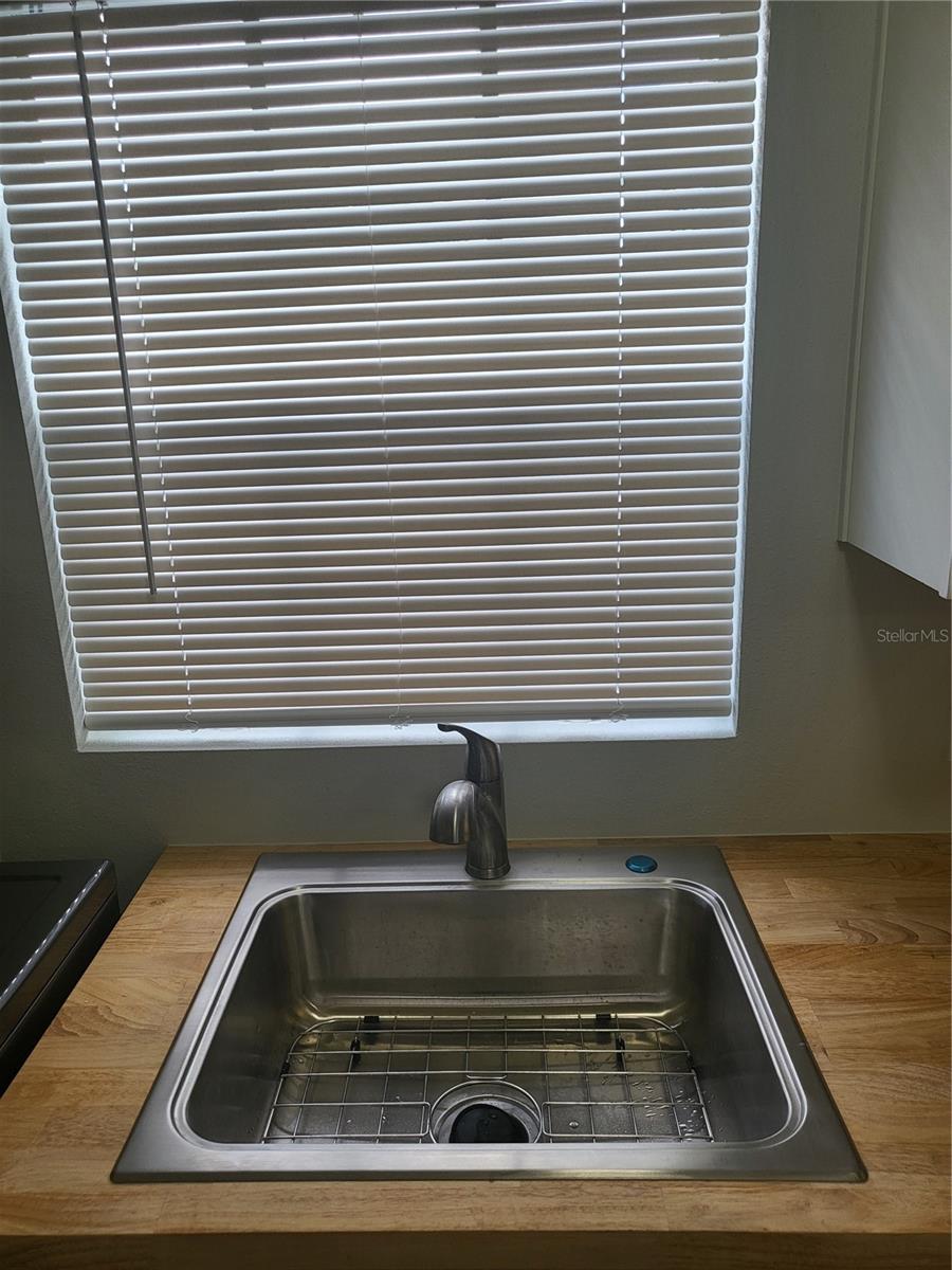 TAVARES LAKEVIEW CONDO - Residential
