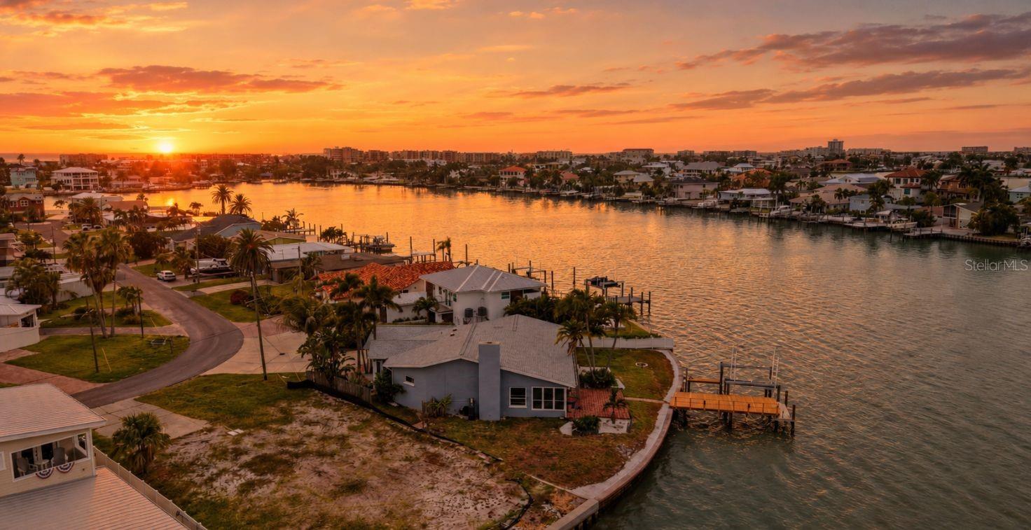 REDINGTON BEACH HOMES 6TH ADD - Residential