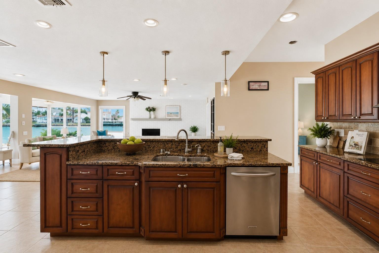 REDINGTON BEACH HOMES 6TH ADD - Residential
