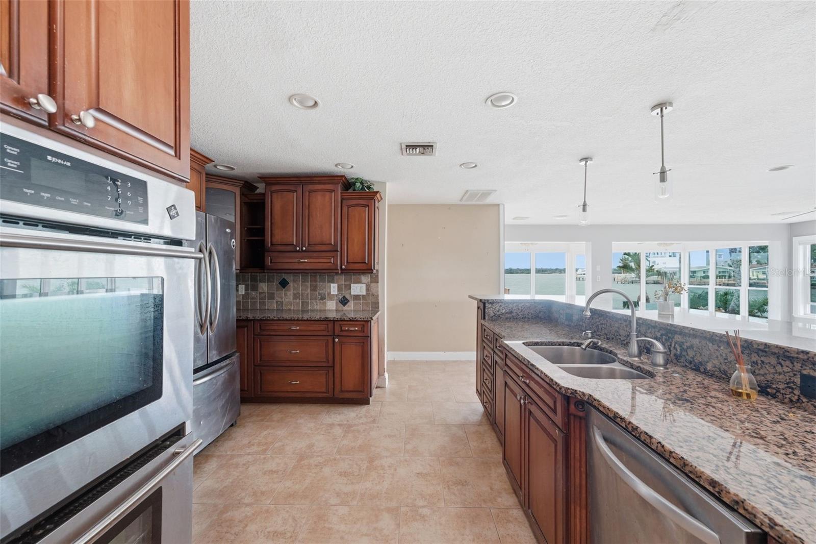 REDINGTON BEACH HOMES 6TH ADD - Residential