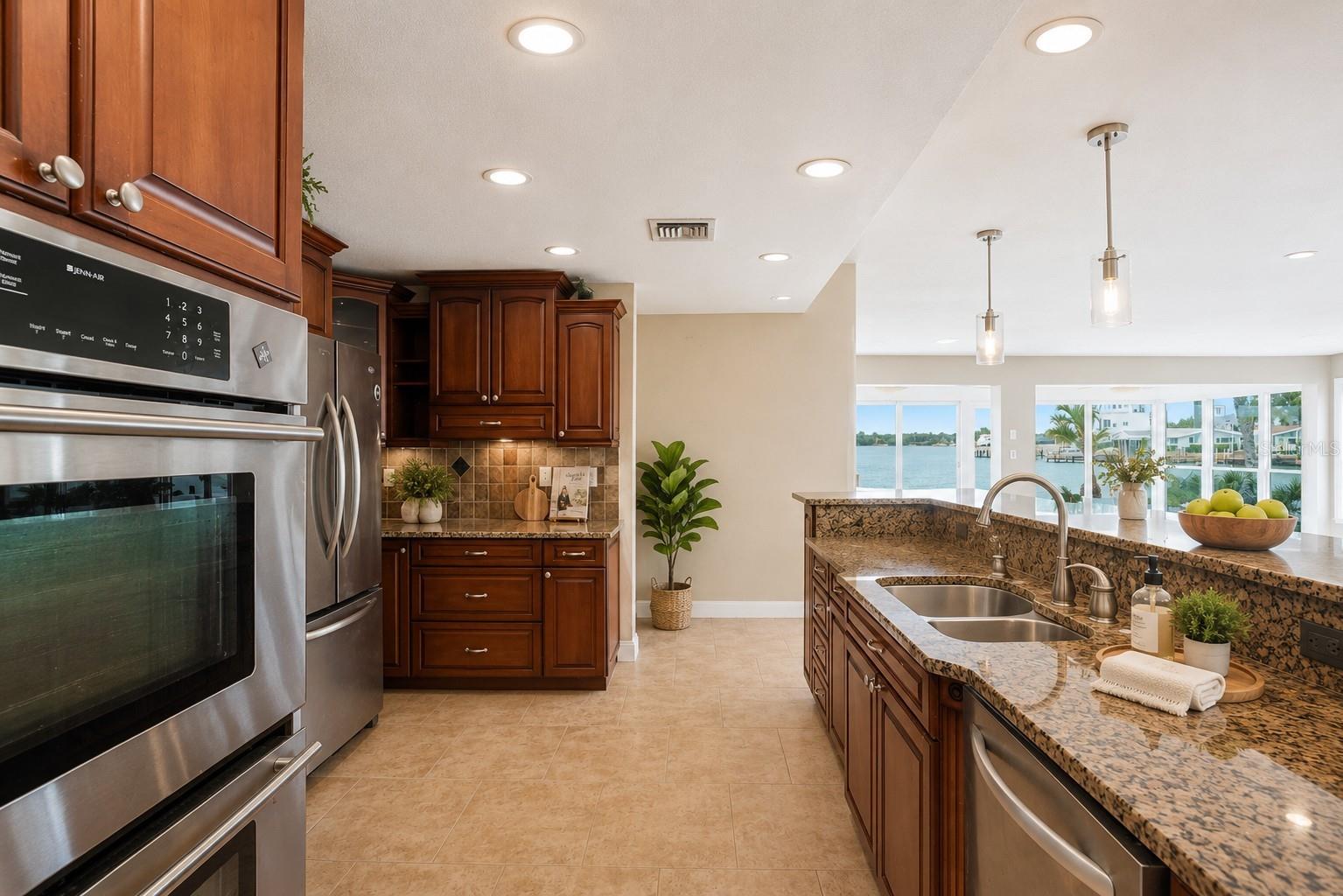 REDINGTON BEACH HOMES 6TH ADD - Residential