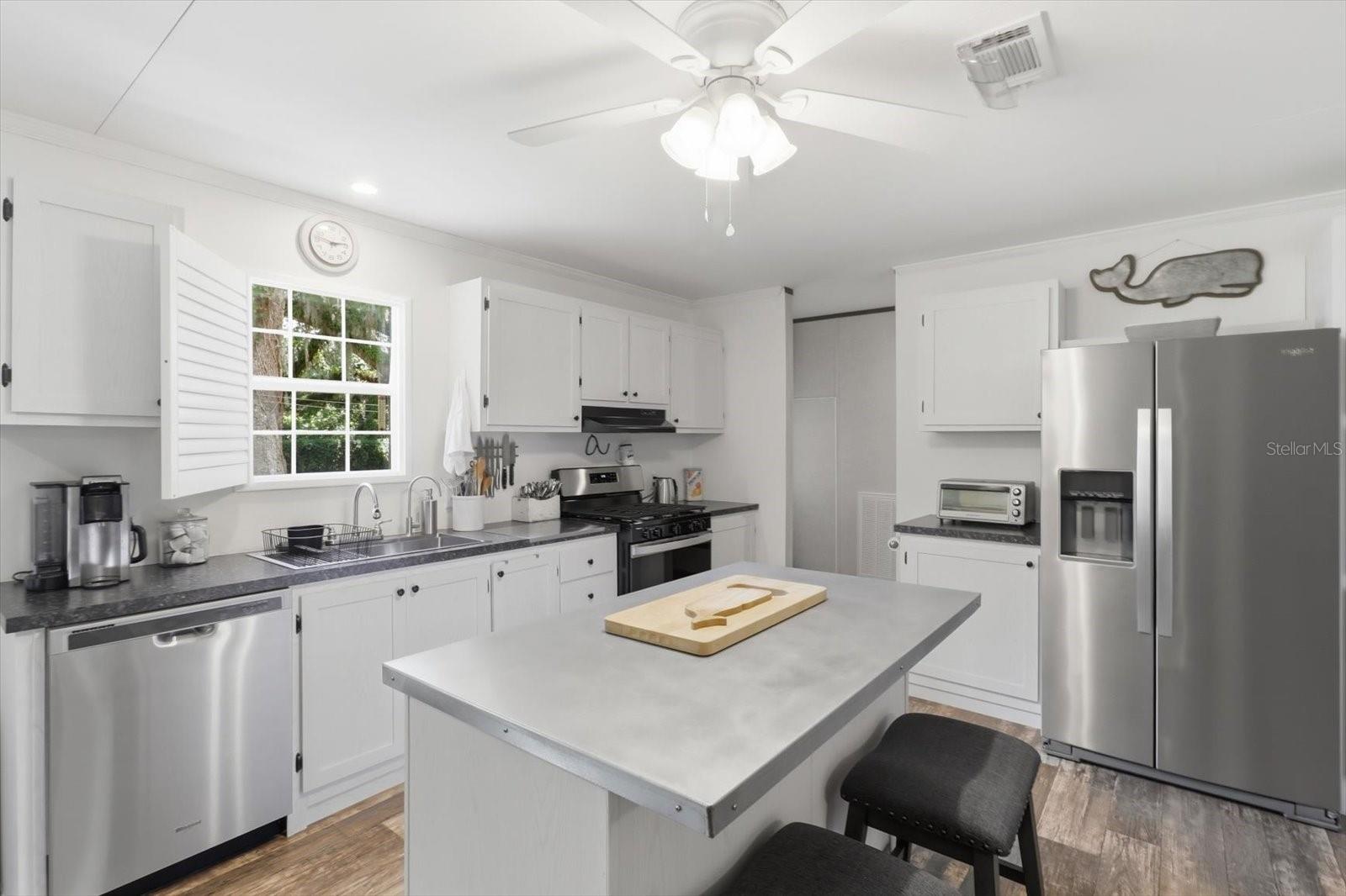 PARSON'S POINT ADDITION TO HERNANDO - Residential