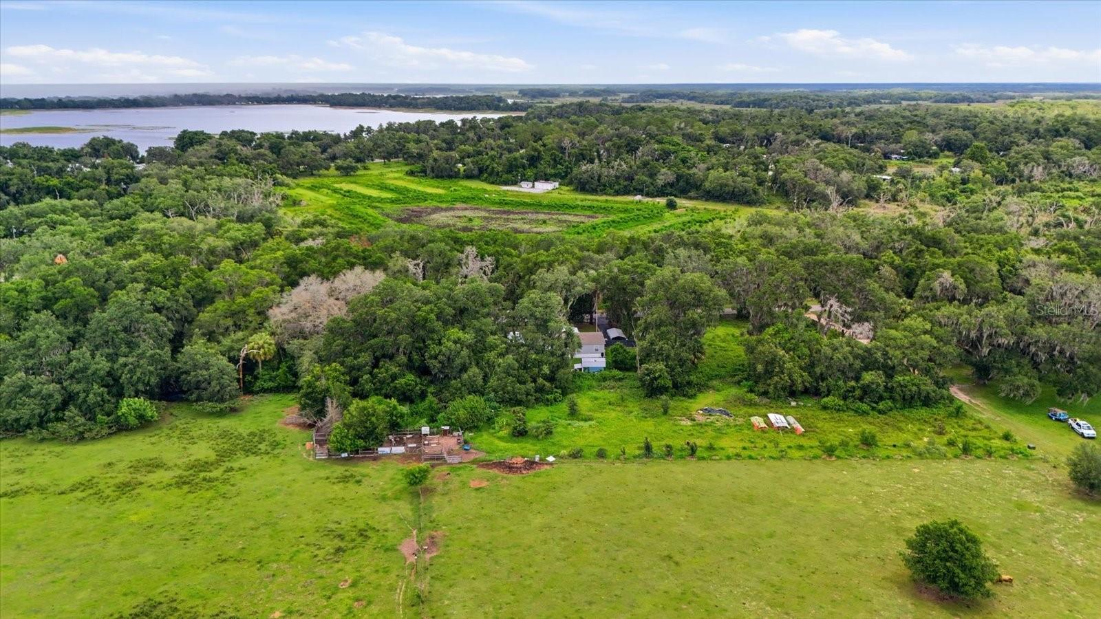 PARSON'S POINT ADDITION TO HERNANDO - Residential