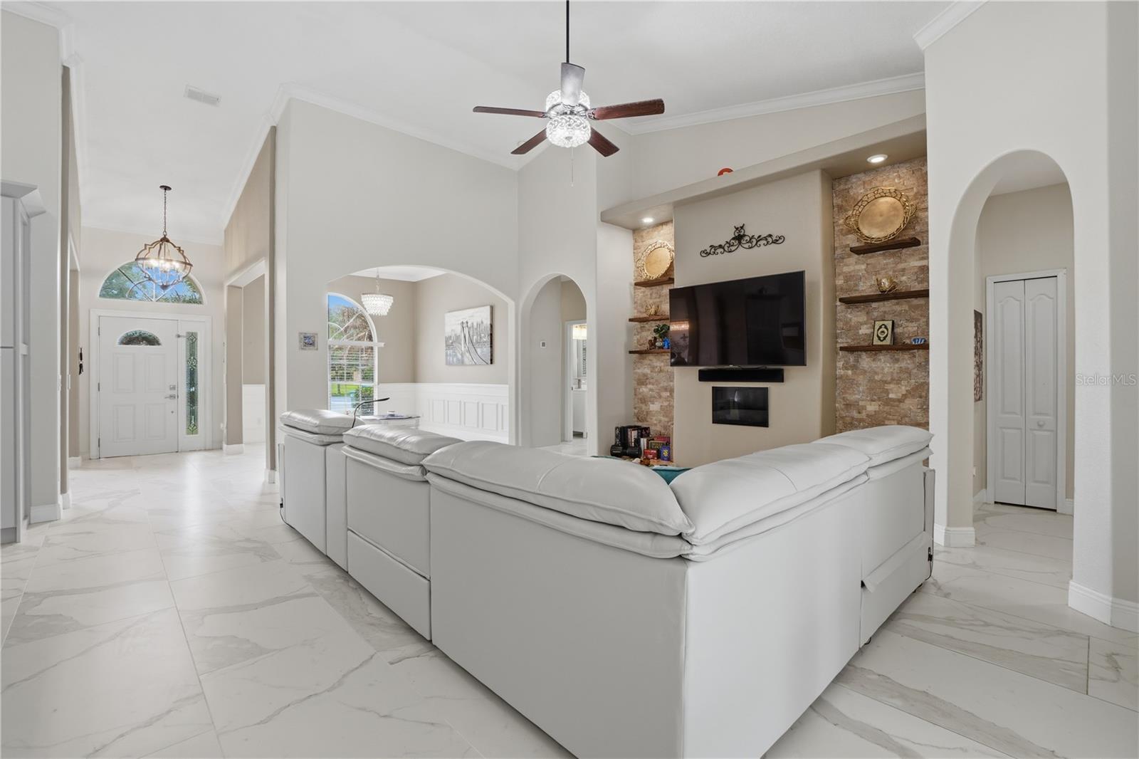 SEVILLE CHASE - Residential