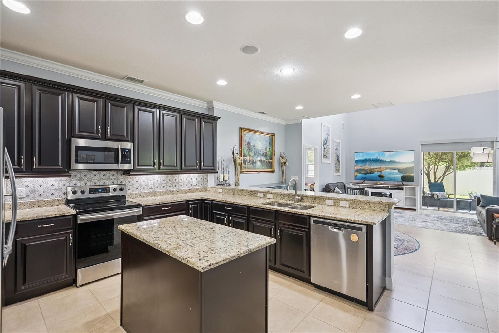 TERRACINA AT LAKE FOREST FIFTH AMD - Residential