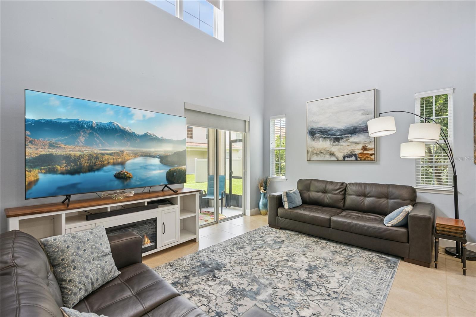 TERRACINA AT LAKE FOREST FIFTH AMD - Residential