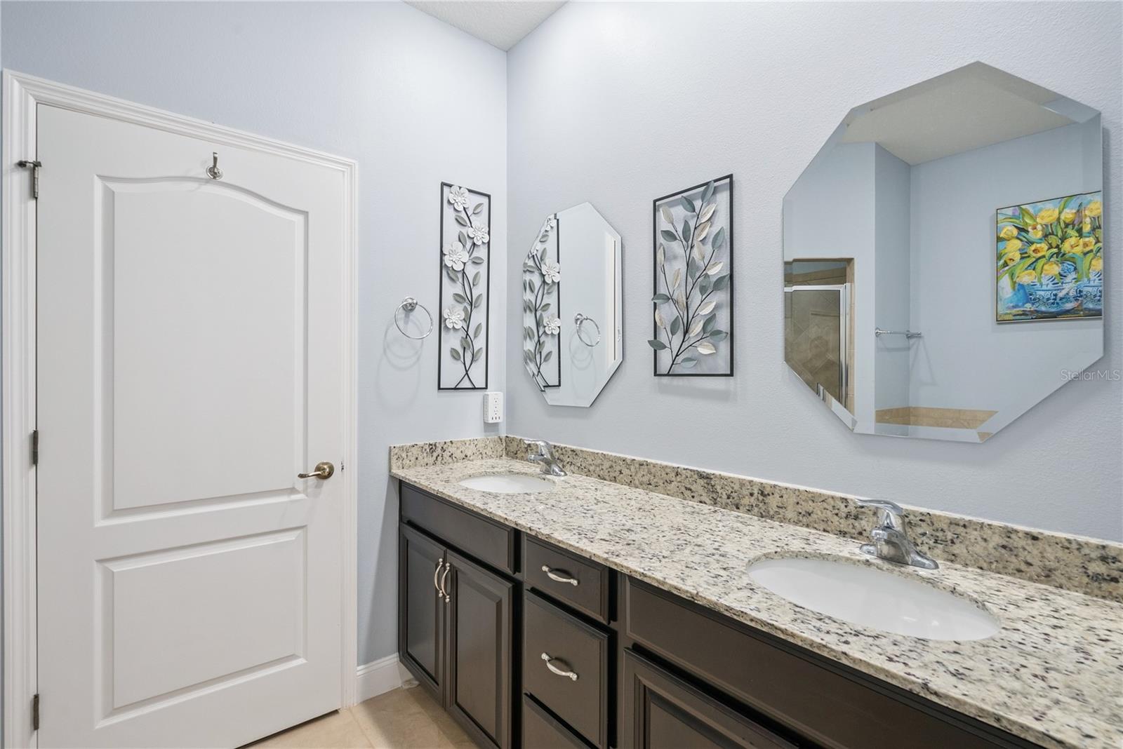 TERRACINA AT LAKE FOREST FIFTH AMD - Residential