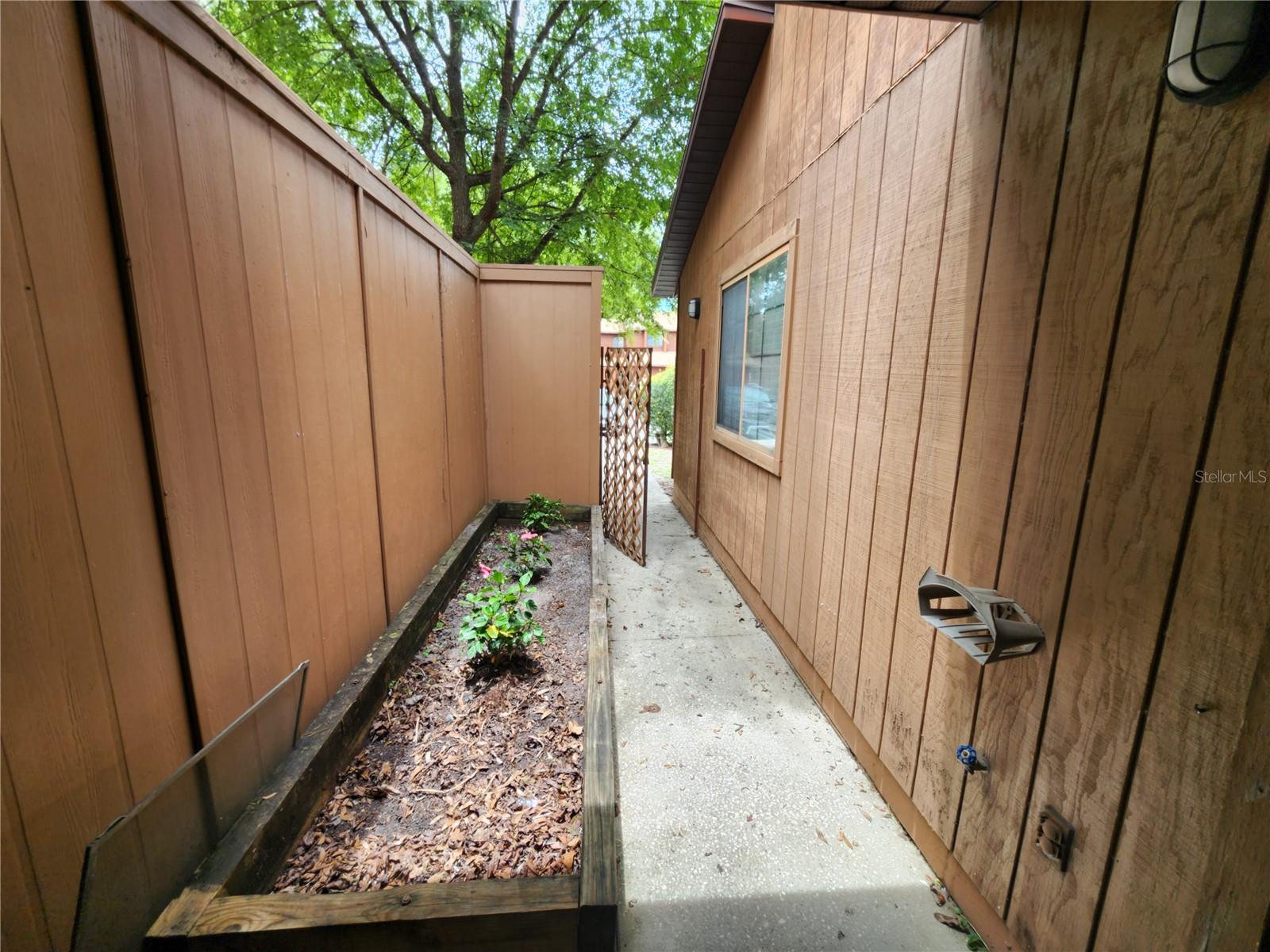 ROCKWOOD VILLAS UNIT 3 REP - Residential