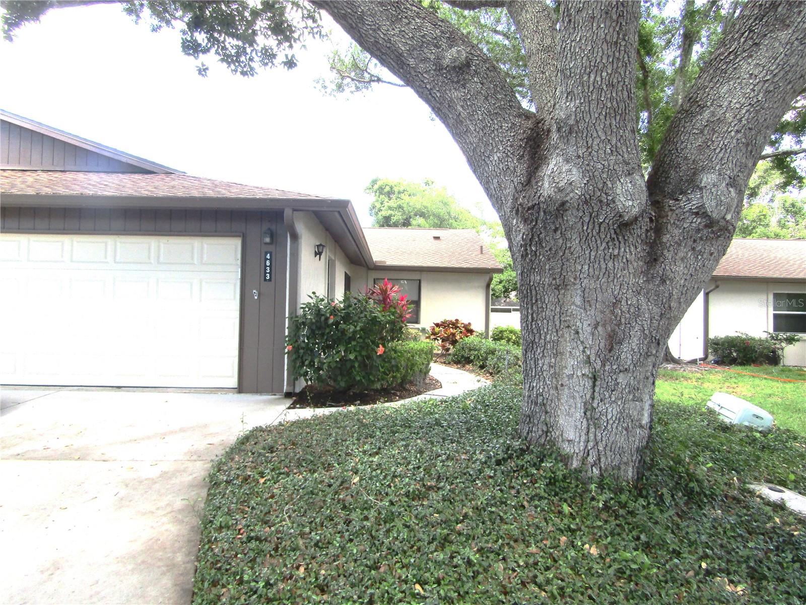 VILLAGE OAKS SEC B - Residential