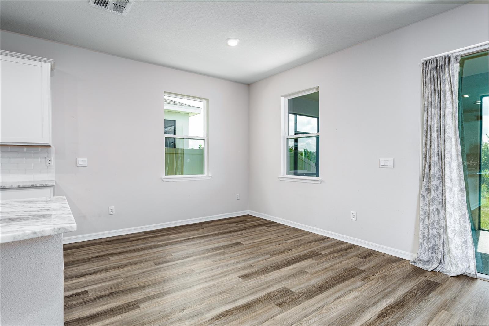 BELLA LAGO - Residential