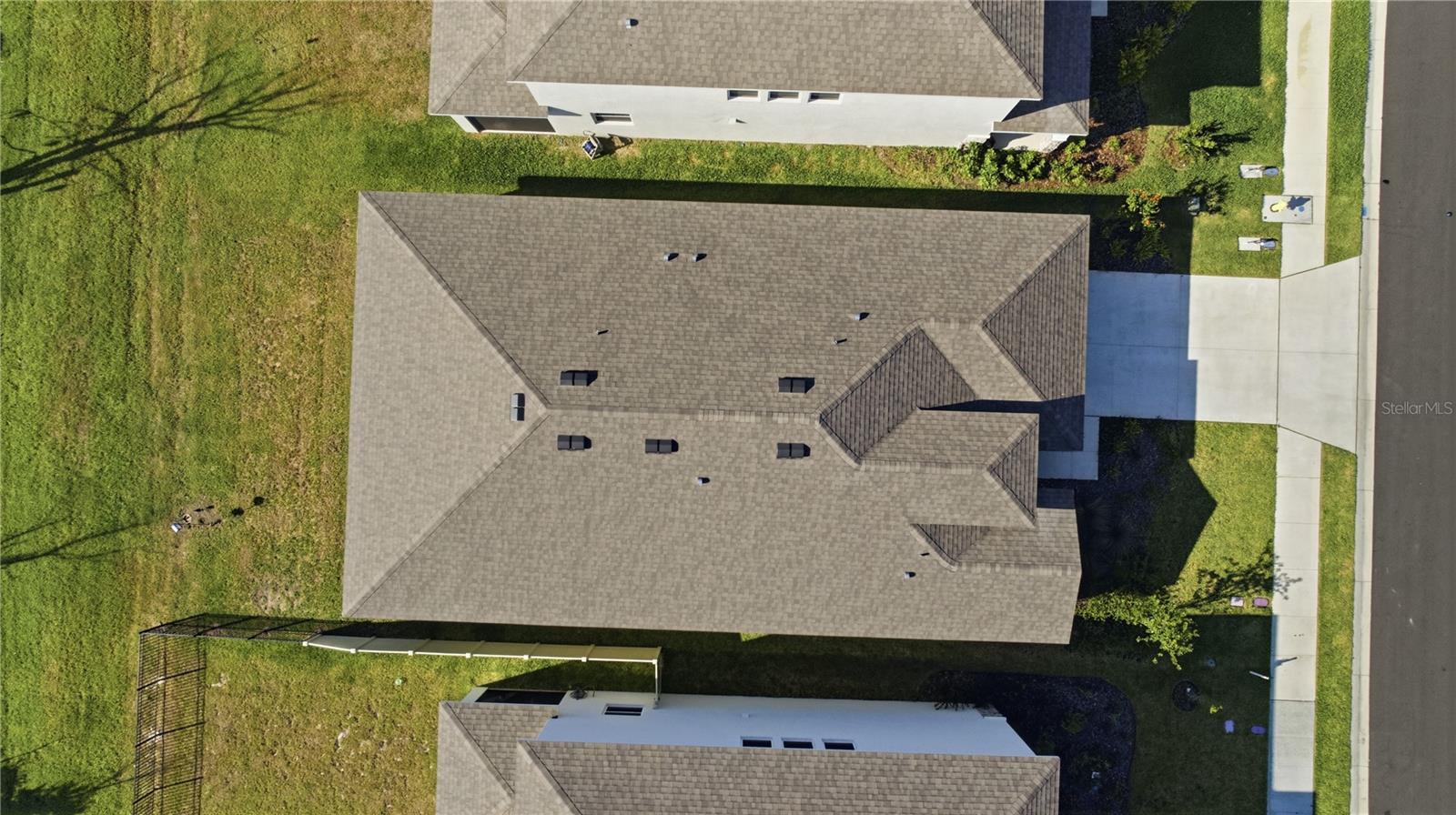 BELLA LAGO - Residential