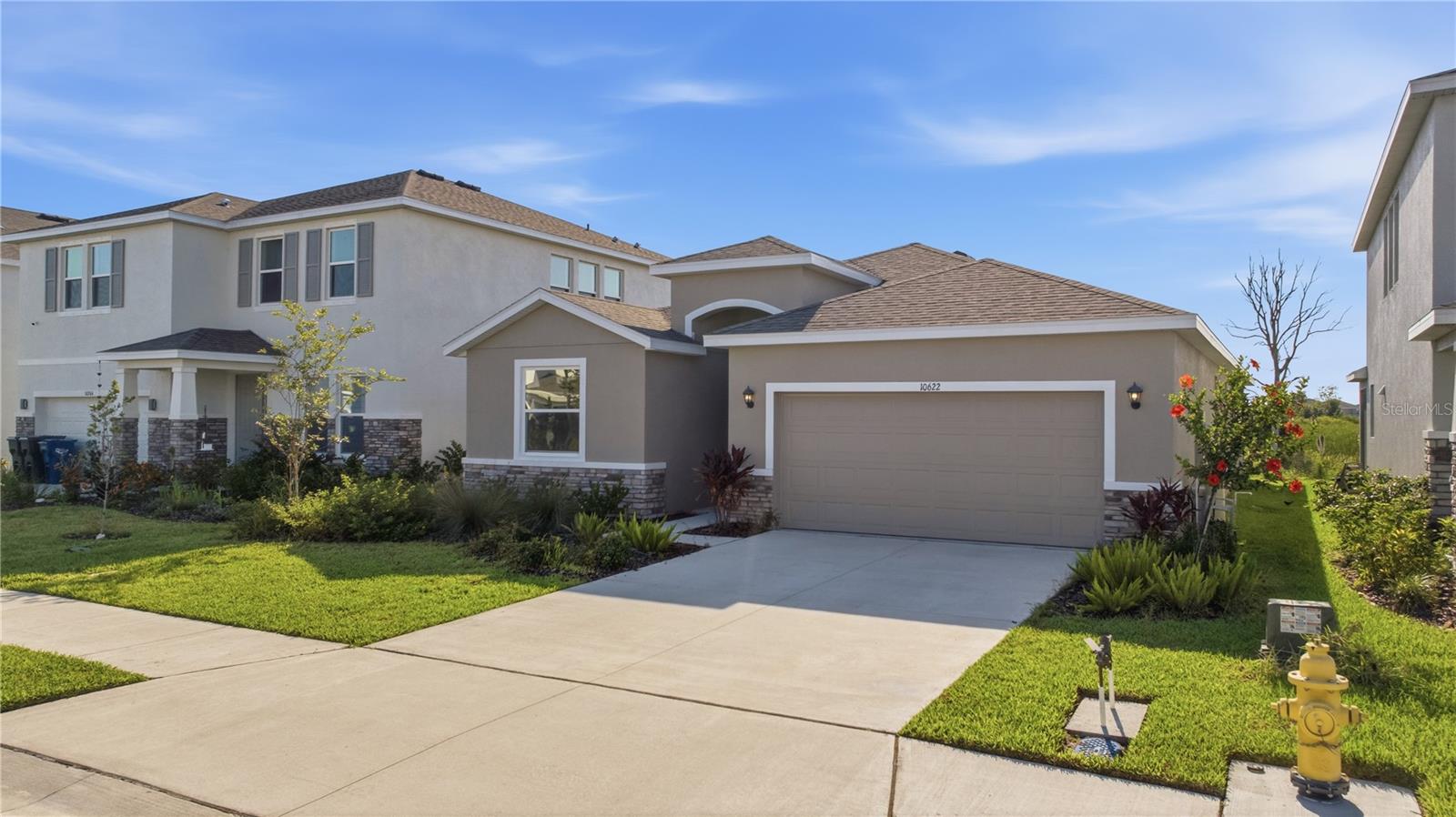 BELLA LAGO - Residential