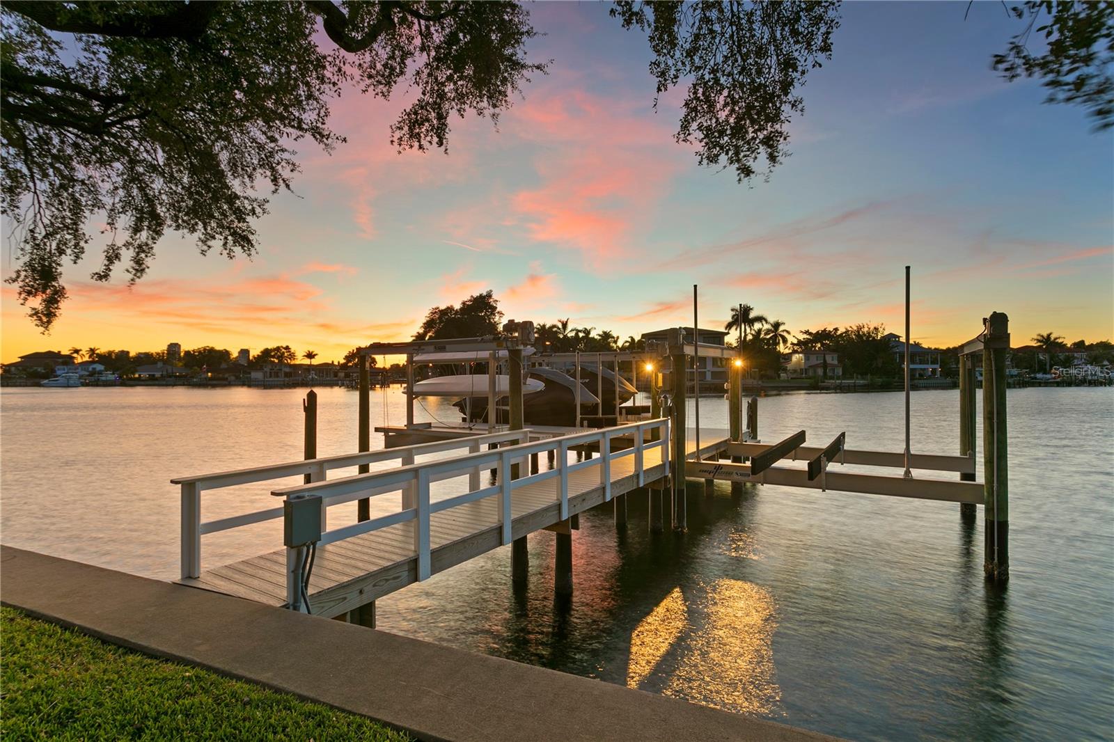 BAY POINT-SNELL ISLE - Residential