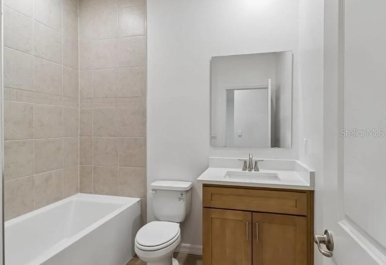 EDGEWATER PARK - Residential