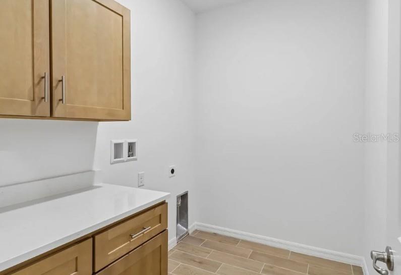 EDGEWATER PARK - Residential