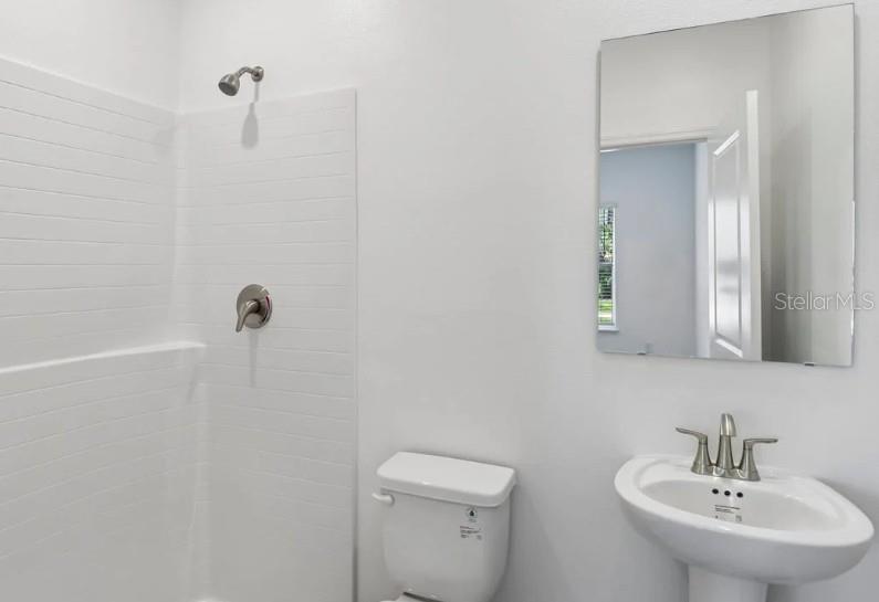 EDGEWATER PARK - Residential