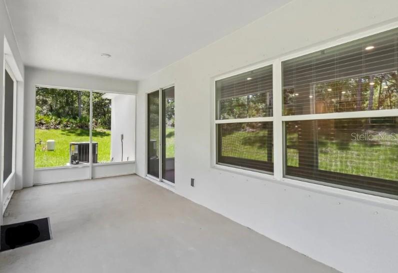 EDGEWATER PARK - Residential