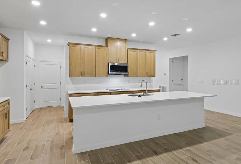 EDGEWATER PARK - Residential