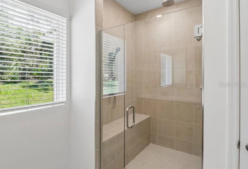 EDGEWATER PARK - Residential