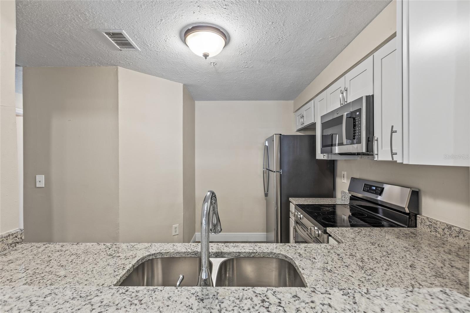 PALMS VILLA RESIDENCES - Residential