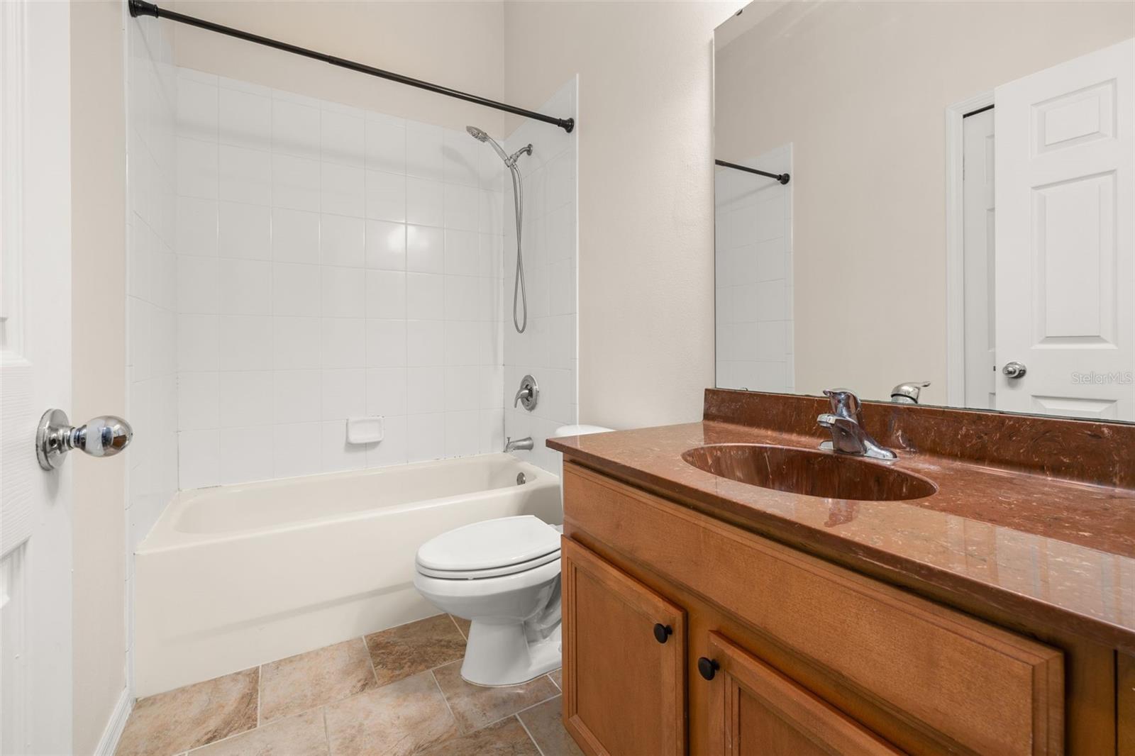 TENNYSON PK/SUMMERPORT - Residential