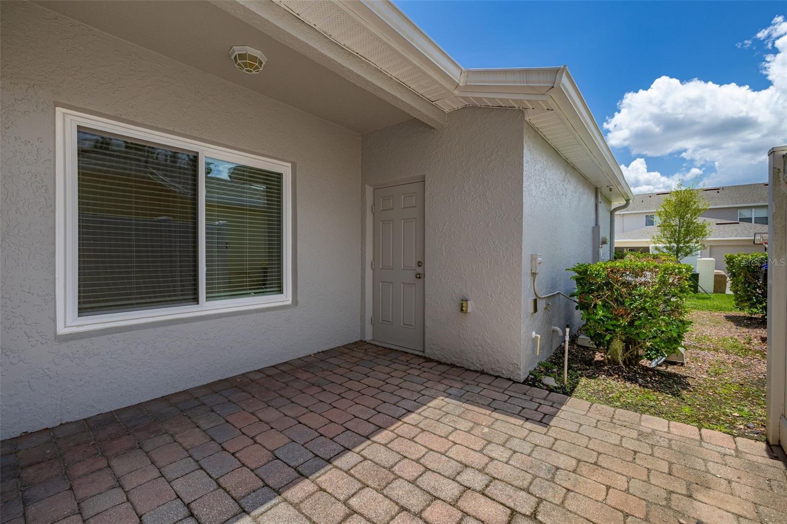 TENNYSON PK/SUMMERPORT - Residential