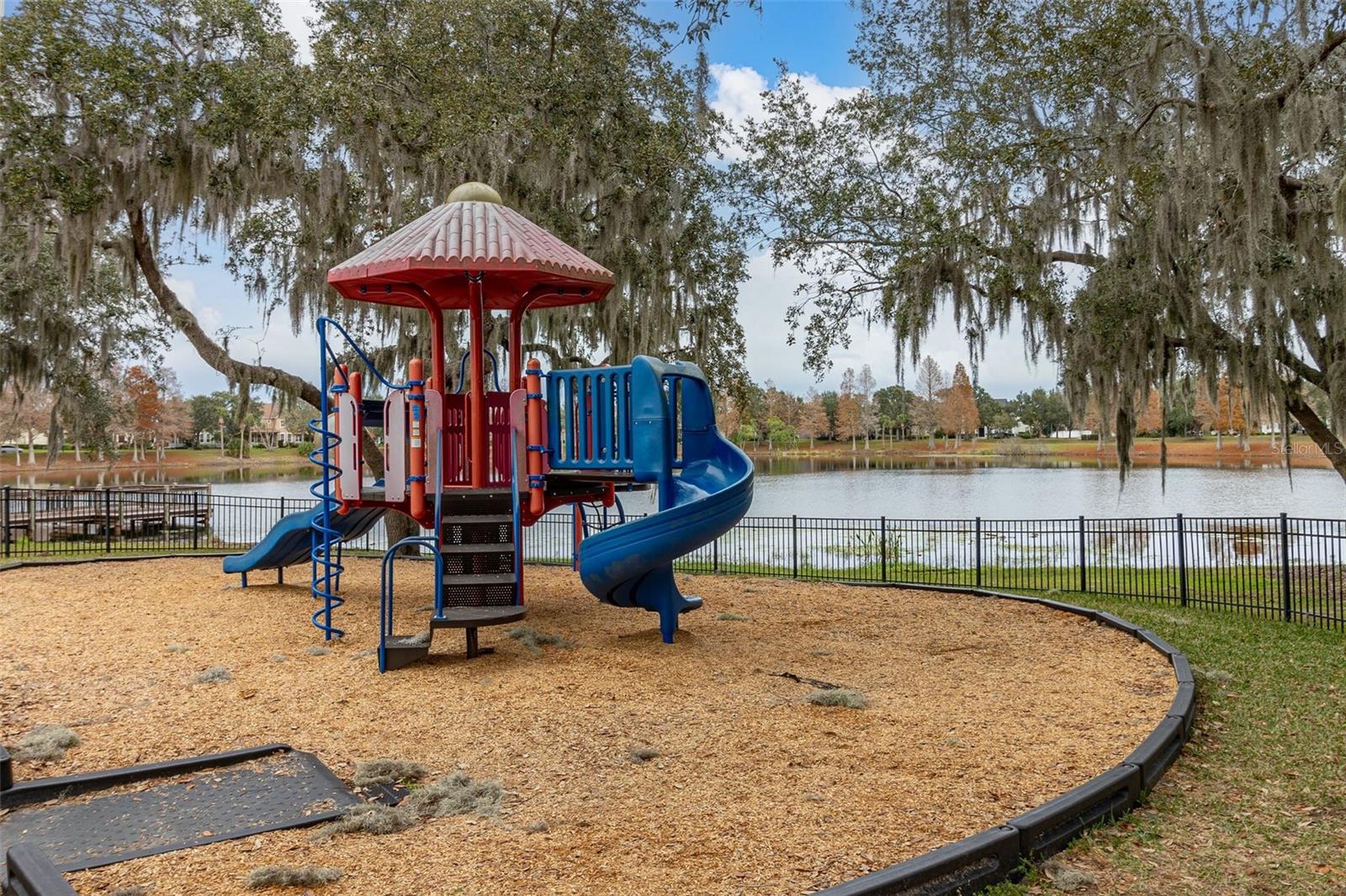 TENNYSON PK/SUMMERPORT - Residential