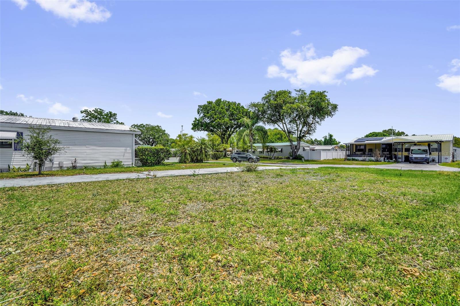LAKE MARIANA ACRES - Land