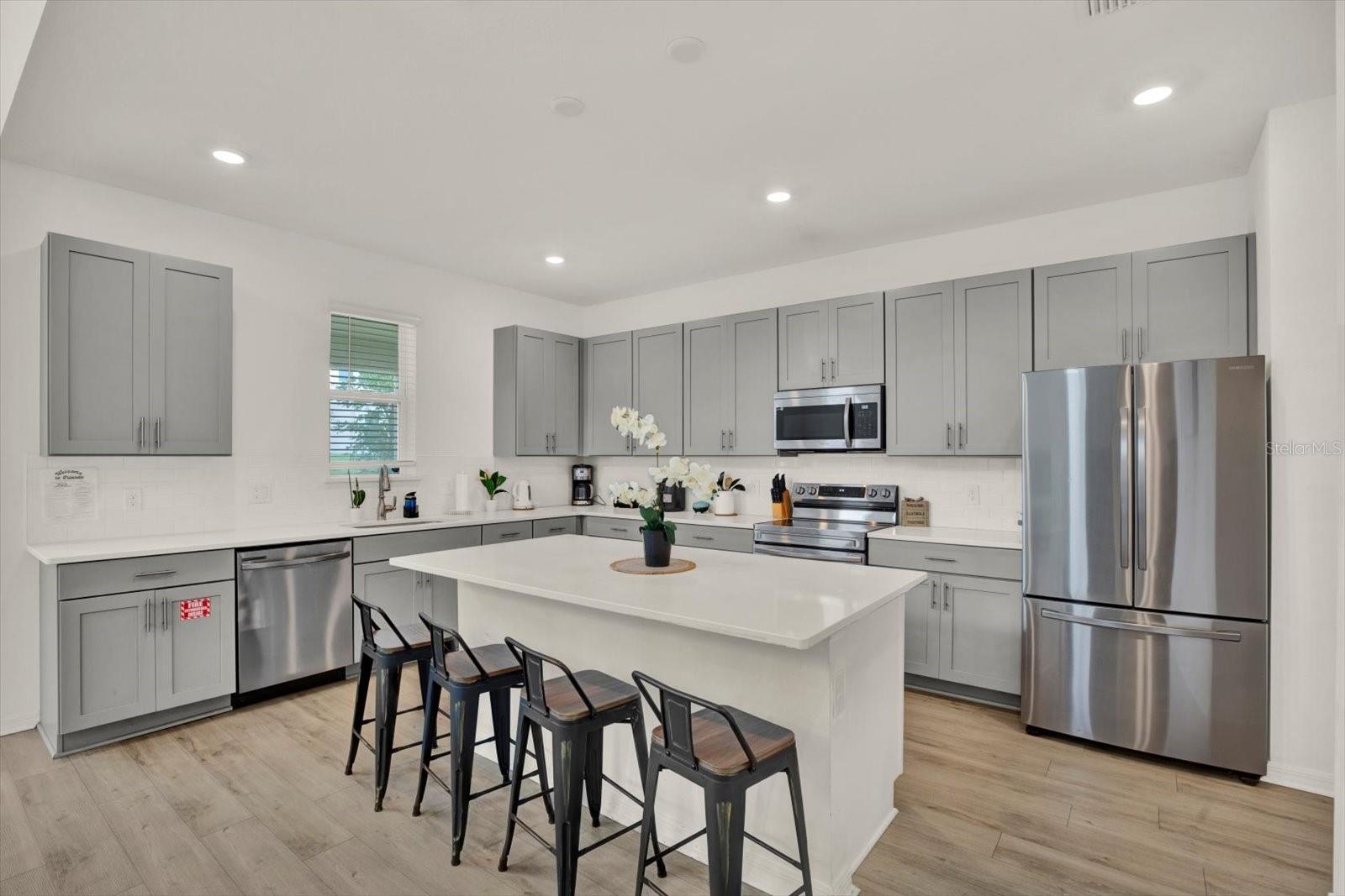 GLEN/WEST HAVEN - Residential