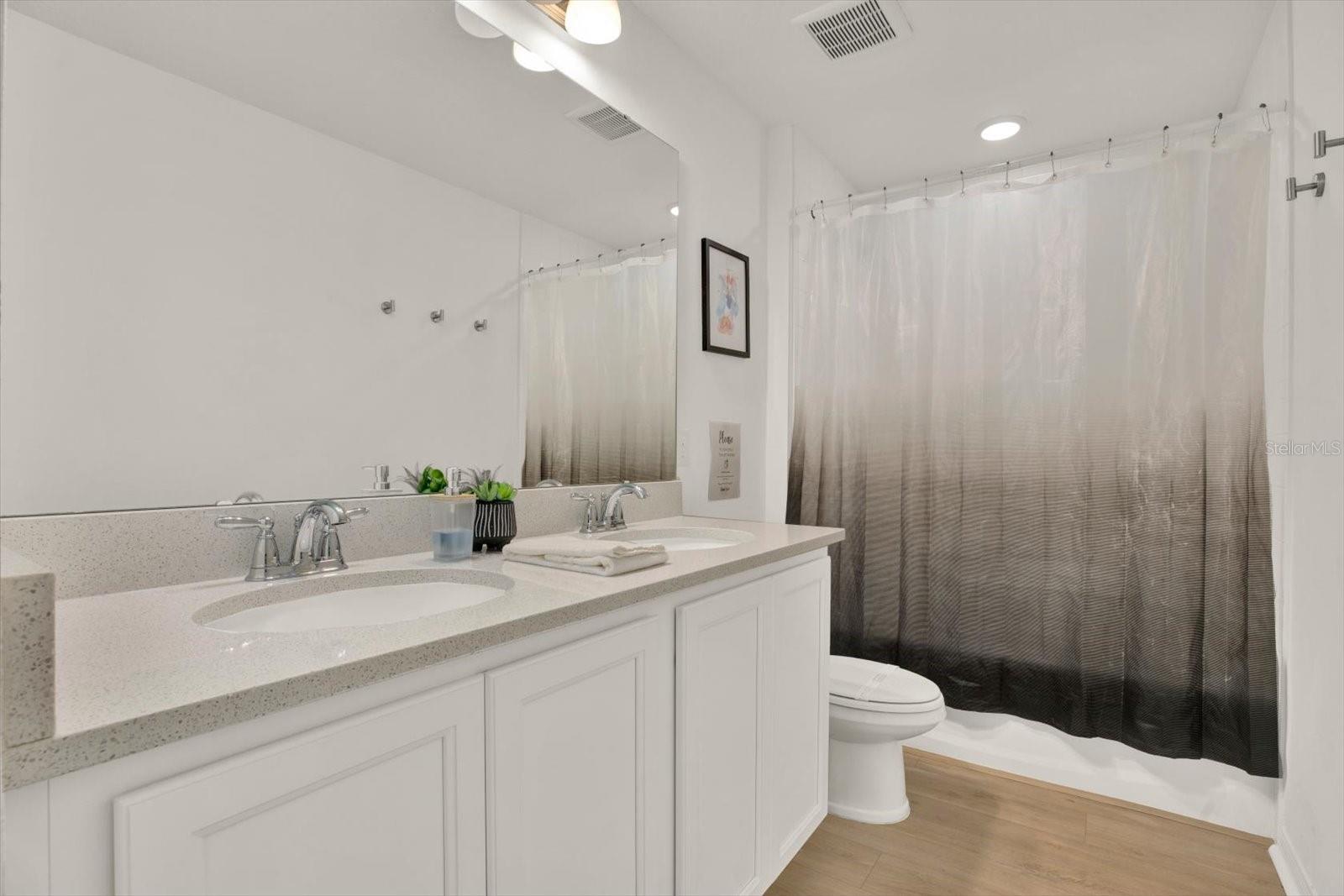 GLEN/WEST HAVEN - Residential