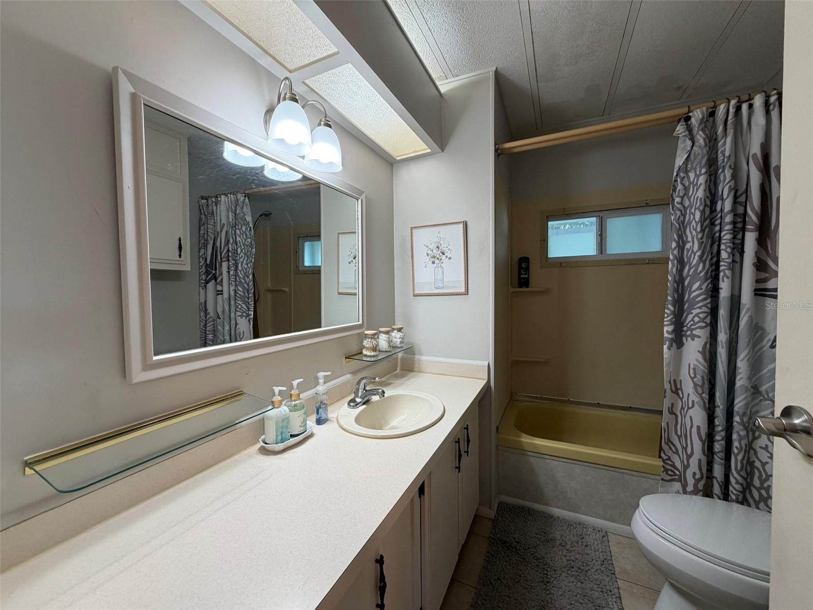 HARBOR COVE - Residential Lease
