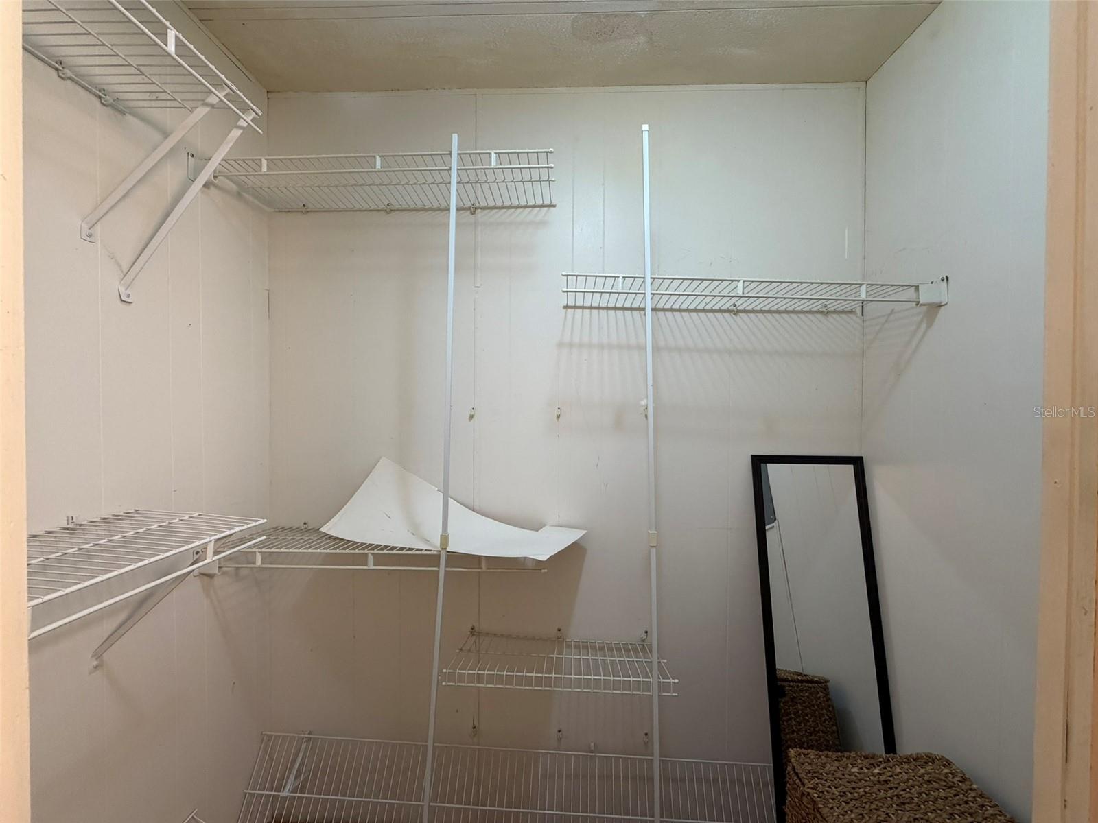 HARBOR COVE - Residential Lease
