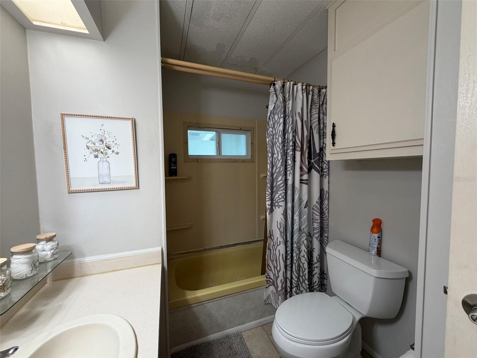 HARBOR COVE - Residential Lease