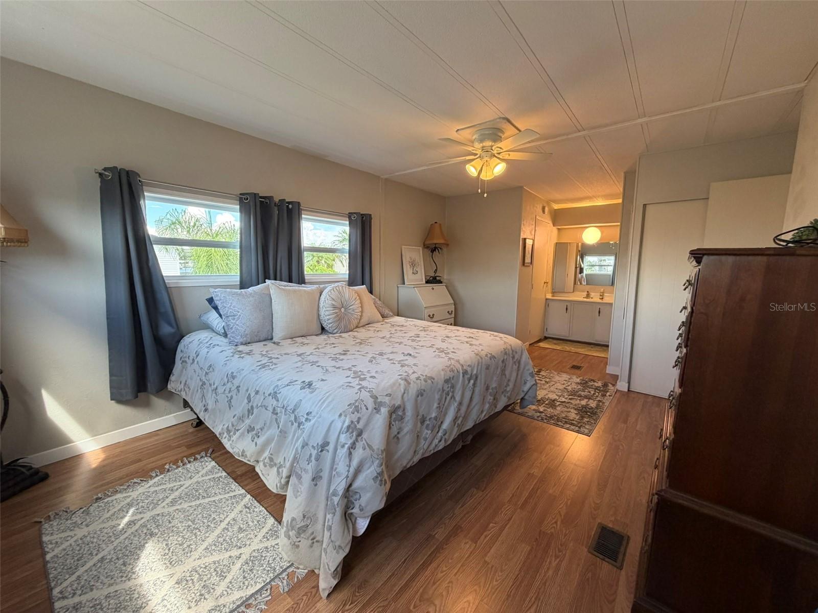 HARBOR COVE - Residential Lease