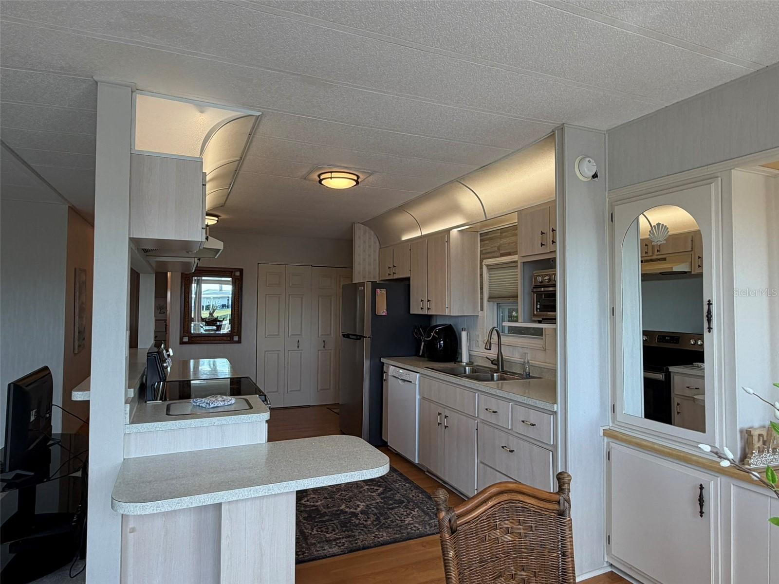 HARBOR COVE - Residential Lease