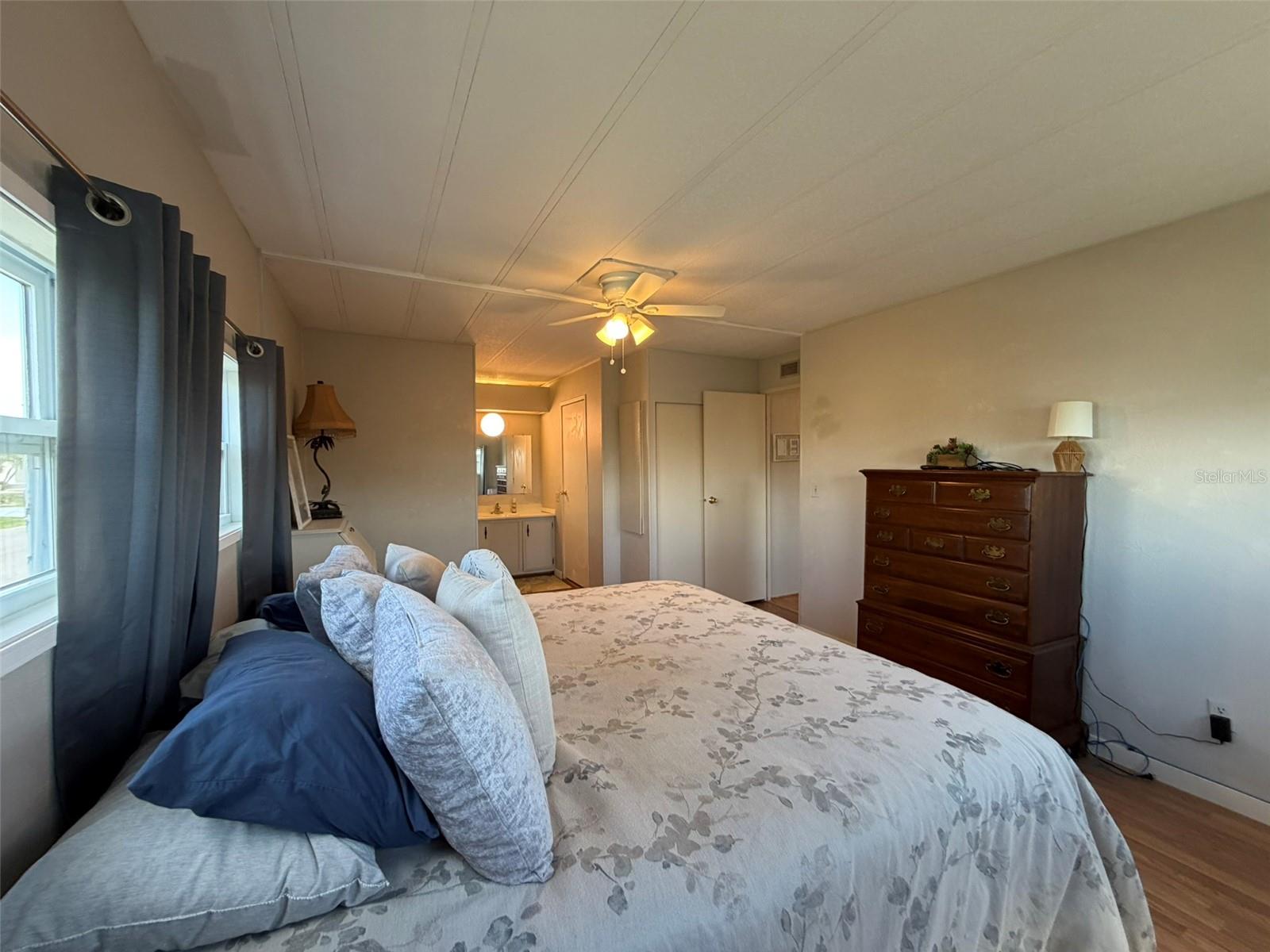 HARBOR COVE - Residential Lease