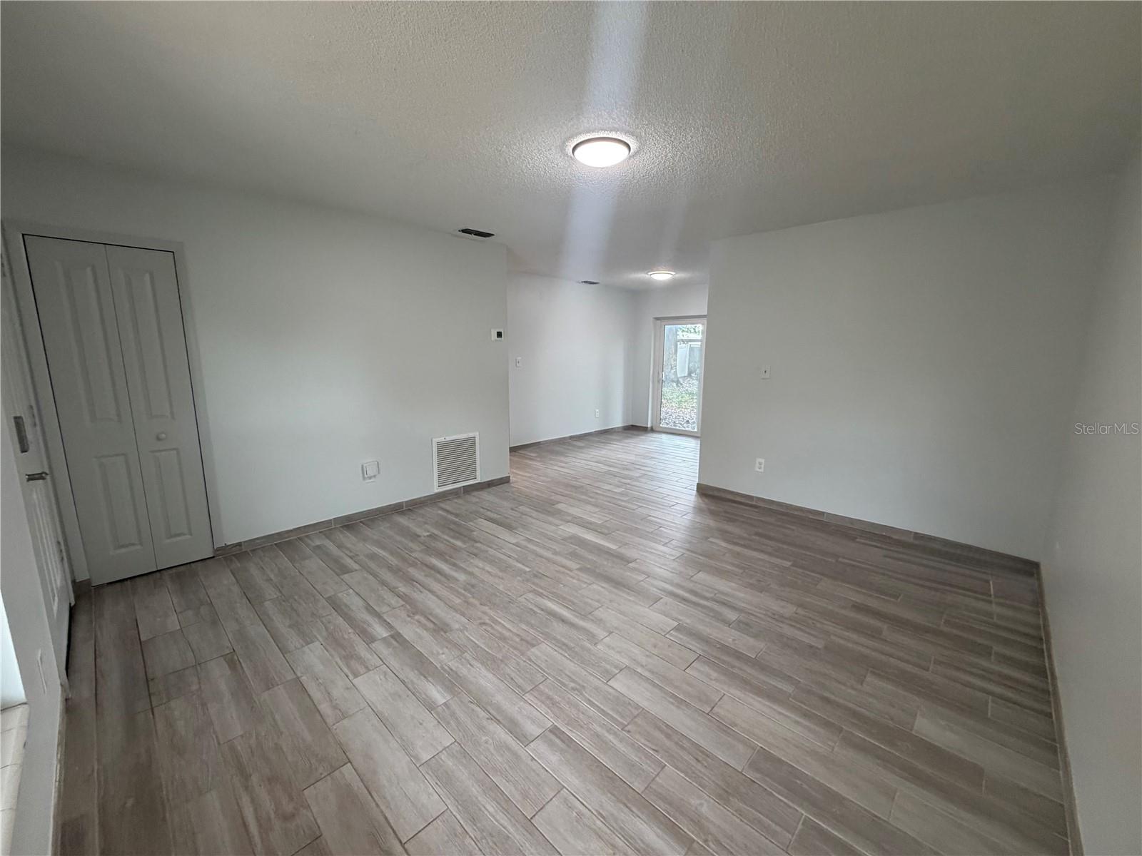 MEADOWS - Residential