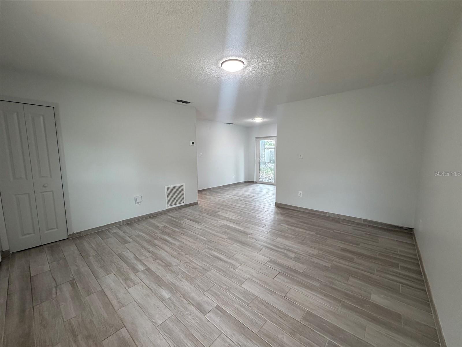 MEADOWS - Residential