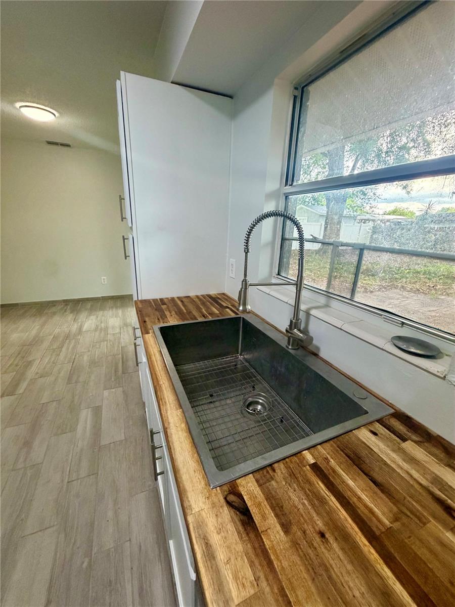 MEADOWS - Residential