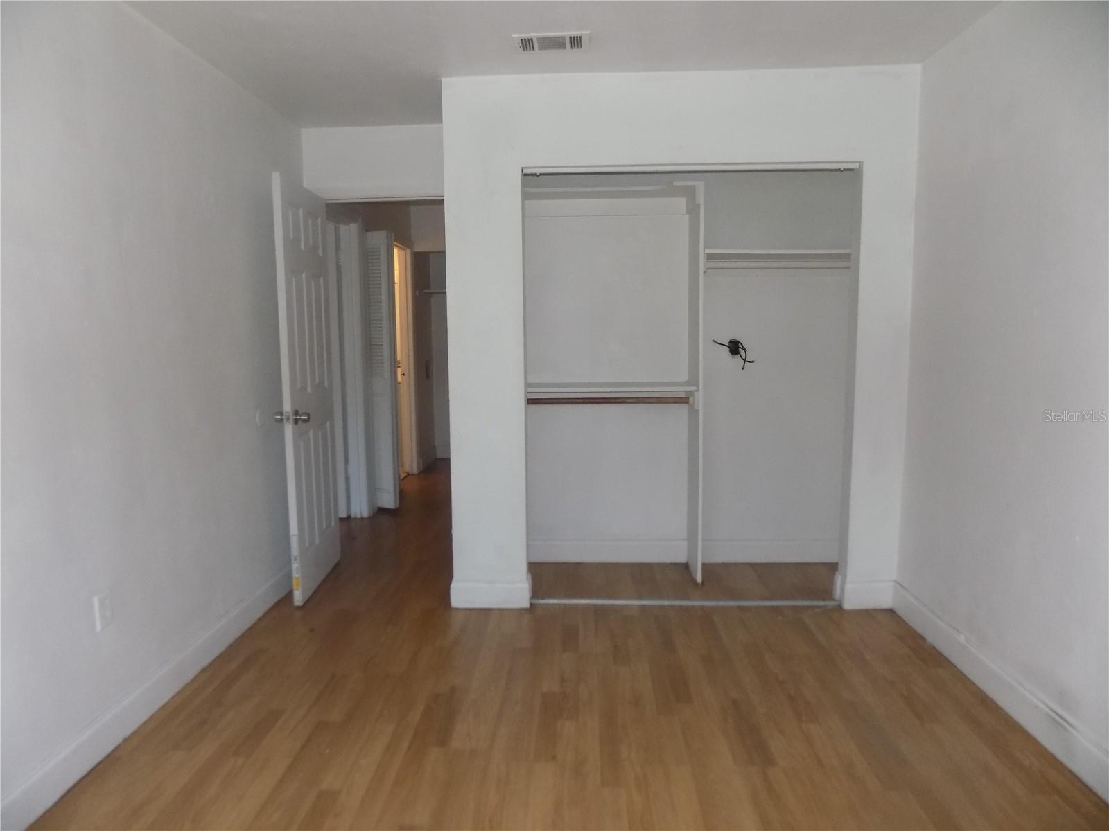 SUGARFOOT OAKS - Residential Income
