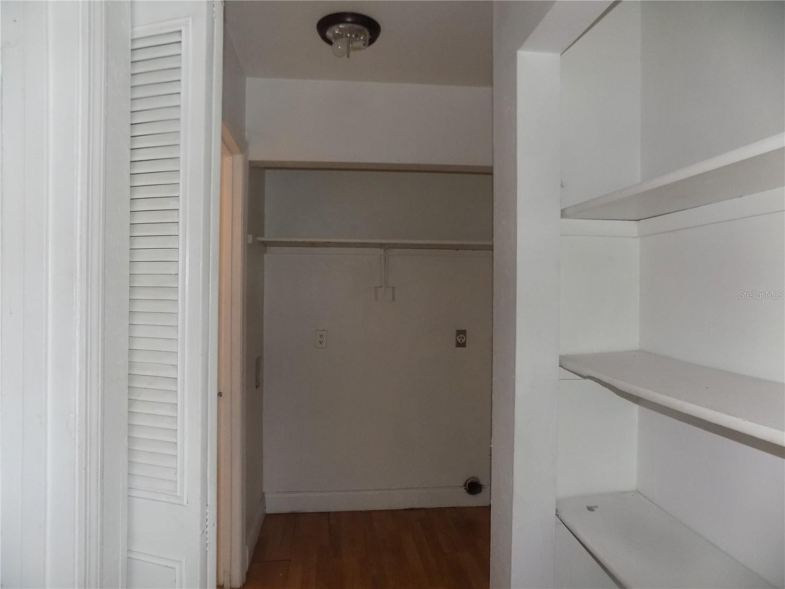 SUGARFOOT OAKS - Residential Income