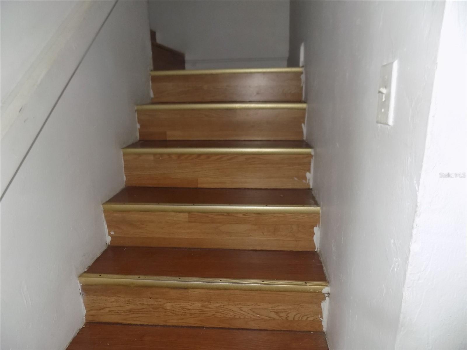 SUGARFOOT OAKS - Residential Income