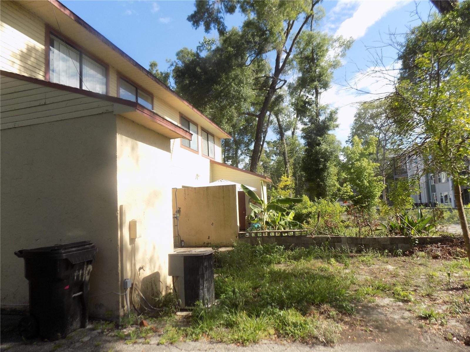 SUGARFOOT OAKS - Residential Income