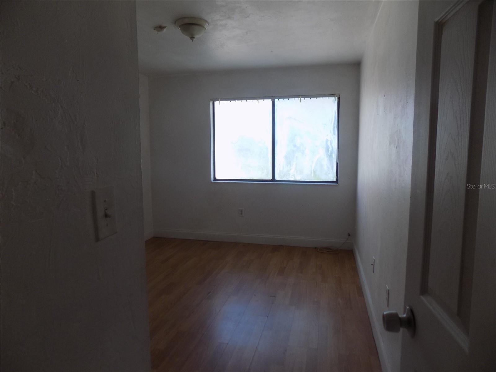 SUGARFOOT OAKS - Residential Income