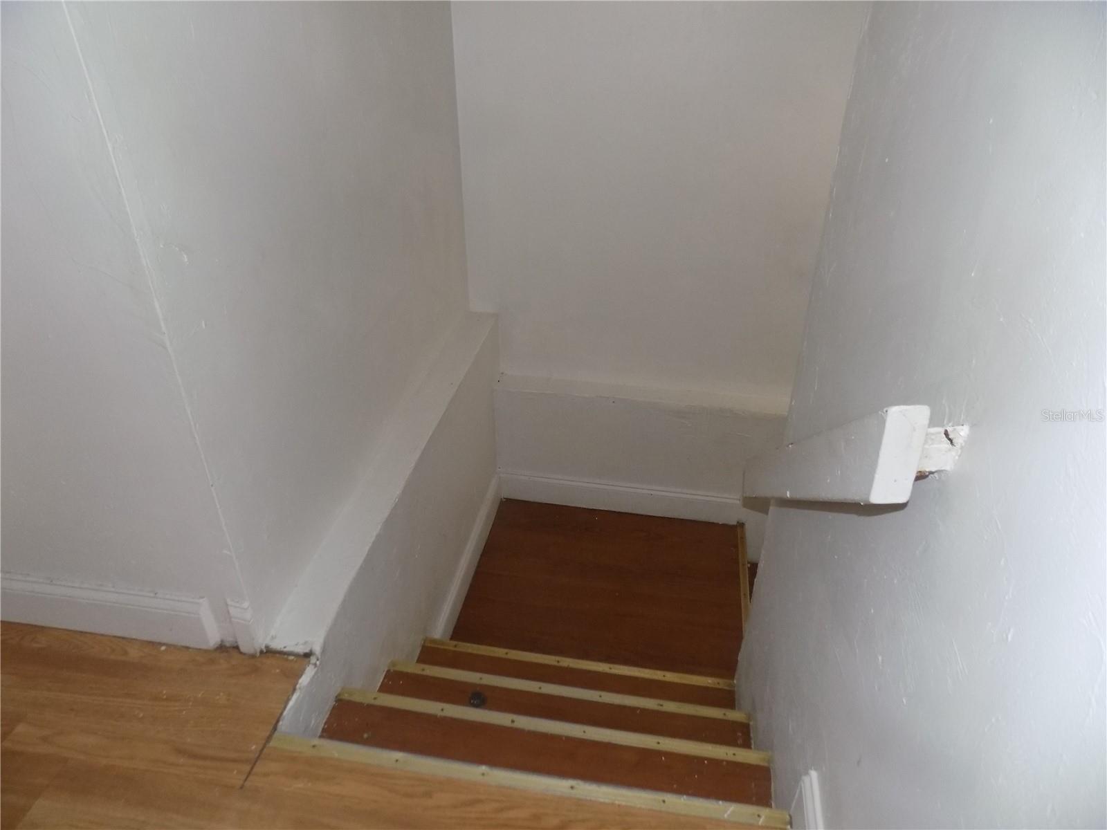 SUGARFOOT OAKS - Residential Income